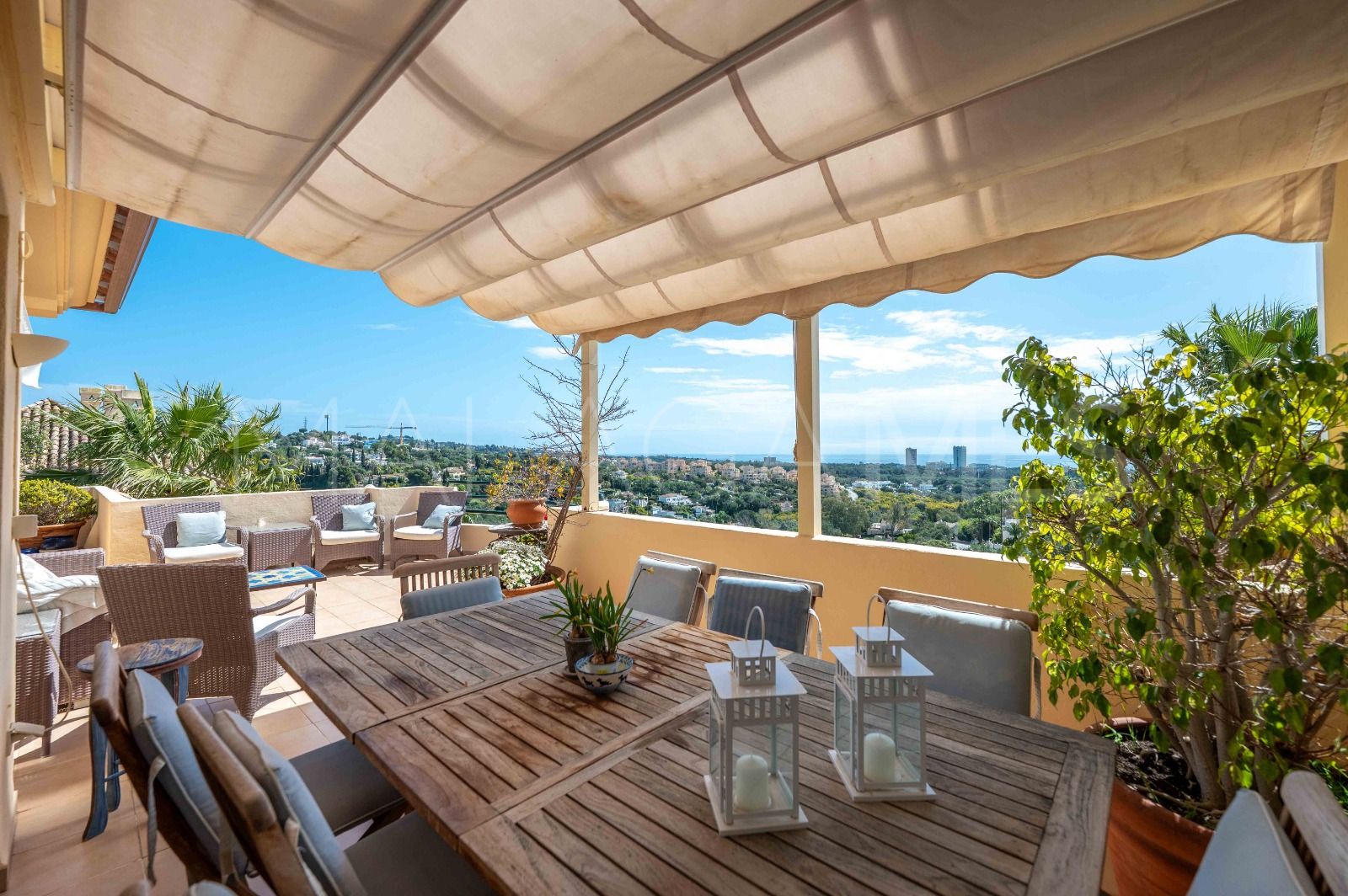 Zweistöckiges penthouse for sale in Elviria Hills