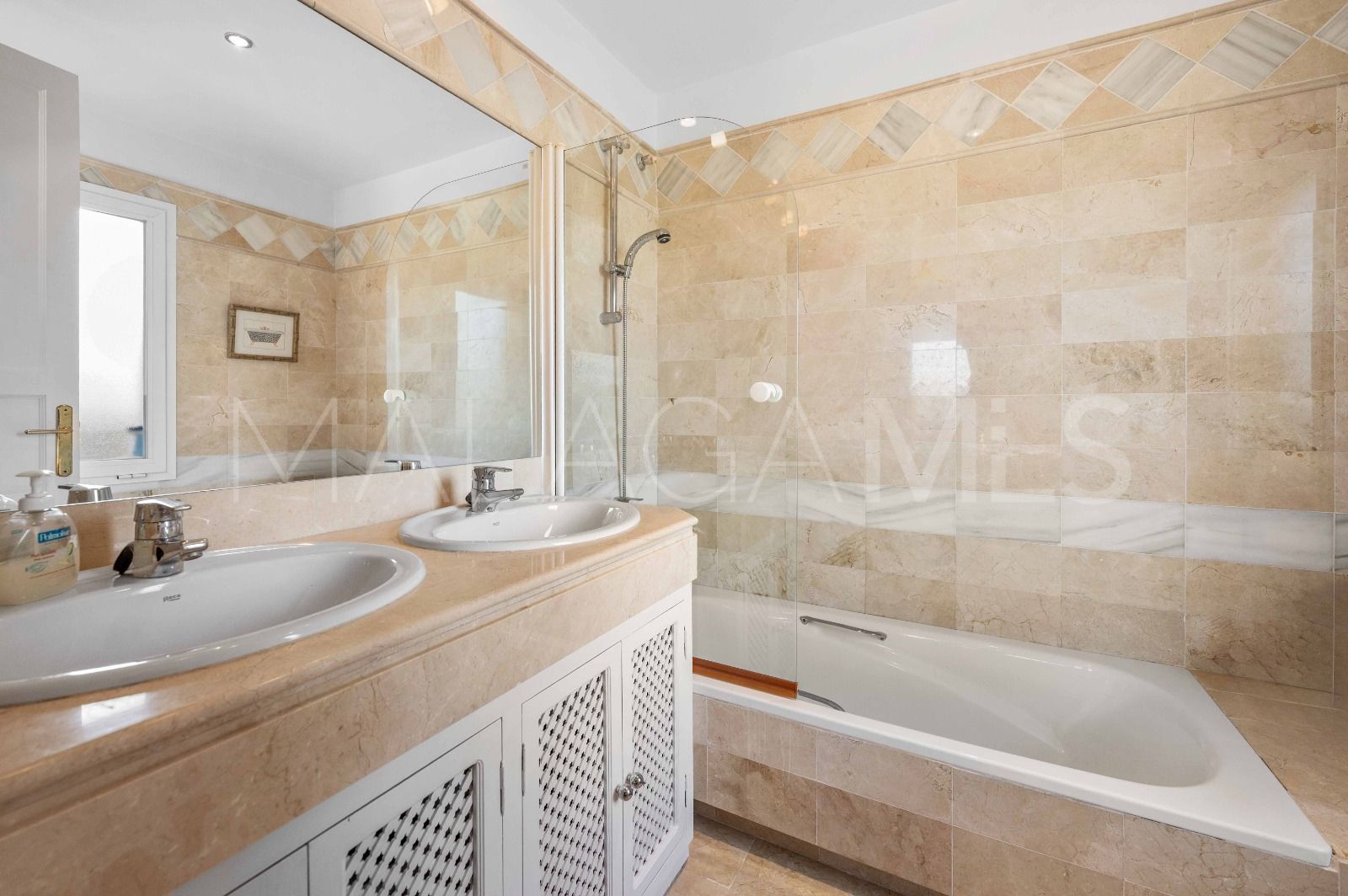 Zweistöckiges penthouse for sale in Elviria Hills