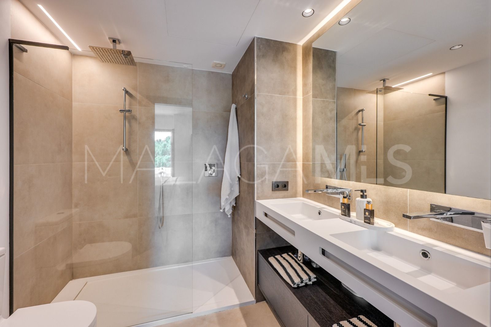For sale apartment in Jardines de las Golondrinas