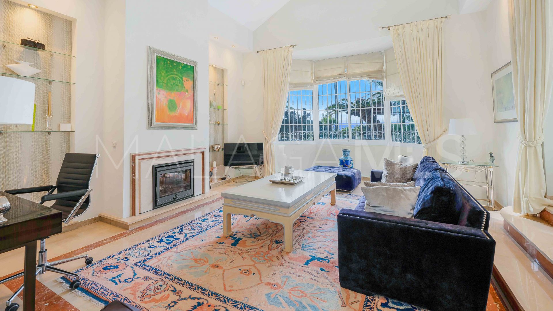 Hus i byn for sale in Elviria