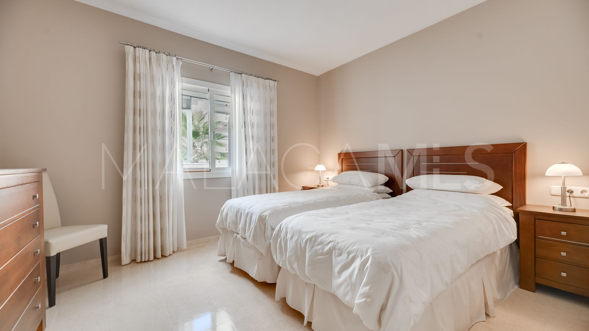2 bedrooms penthouse for sale in Elviria