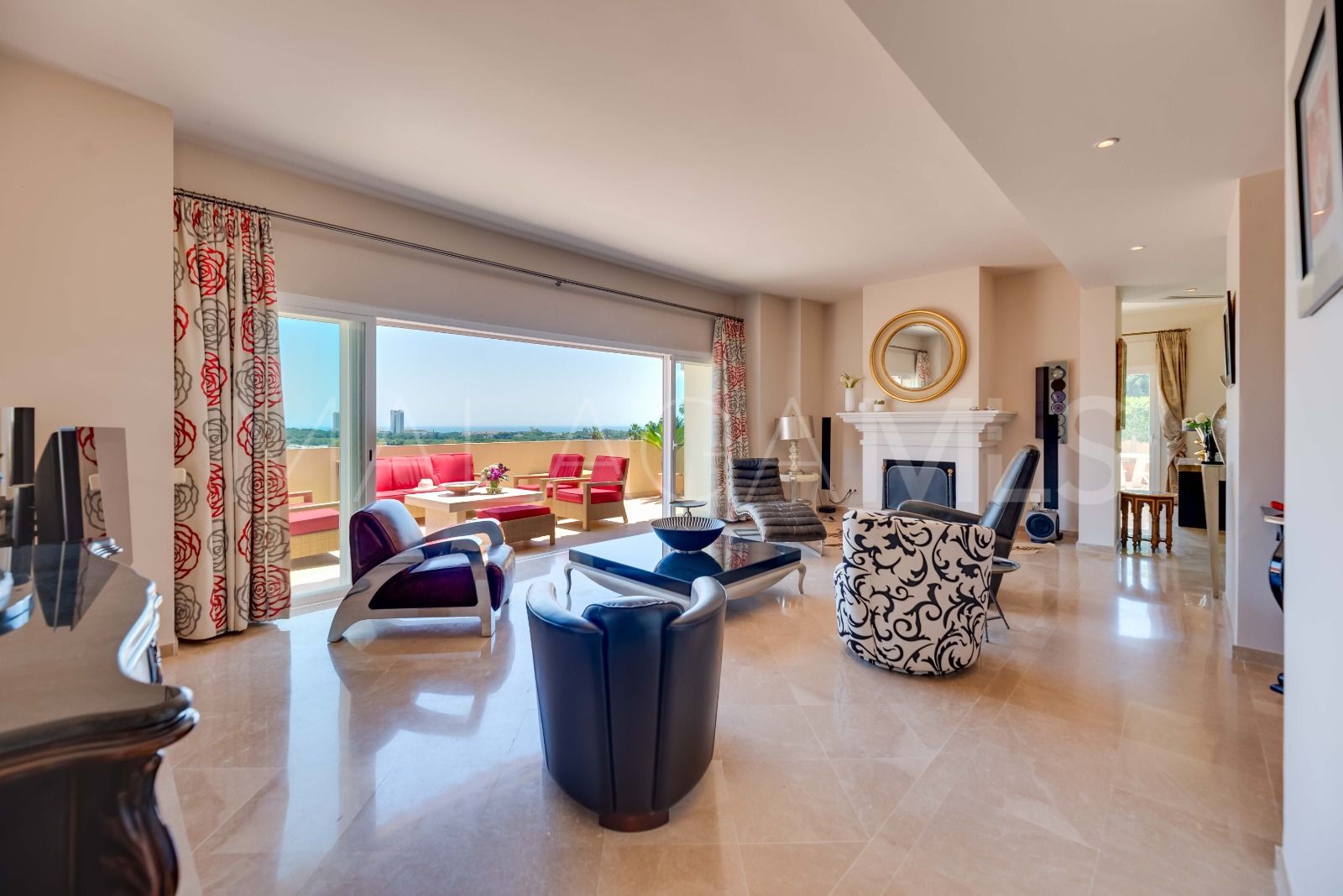 Zweistöckiges penthouse for sale in Elviria Hills