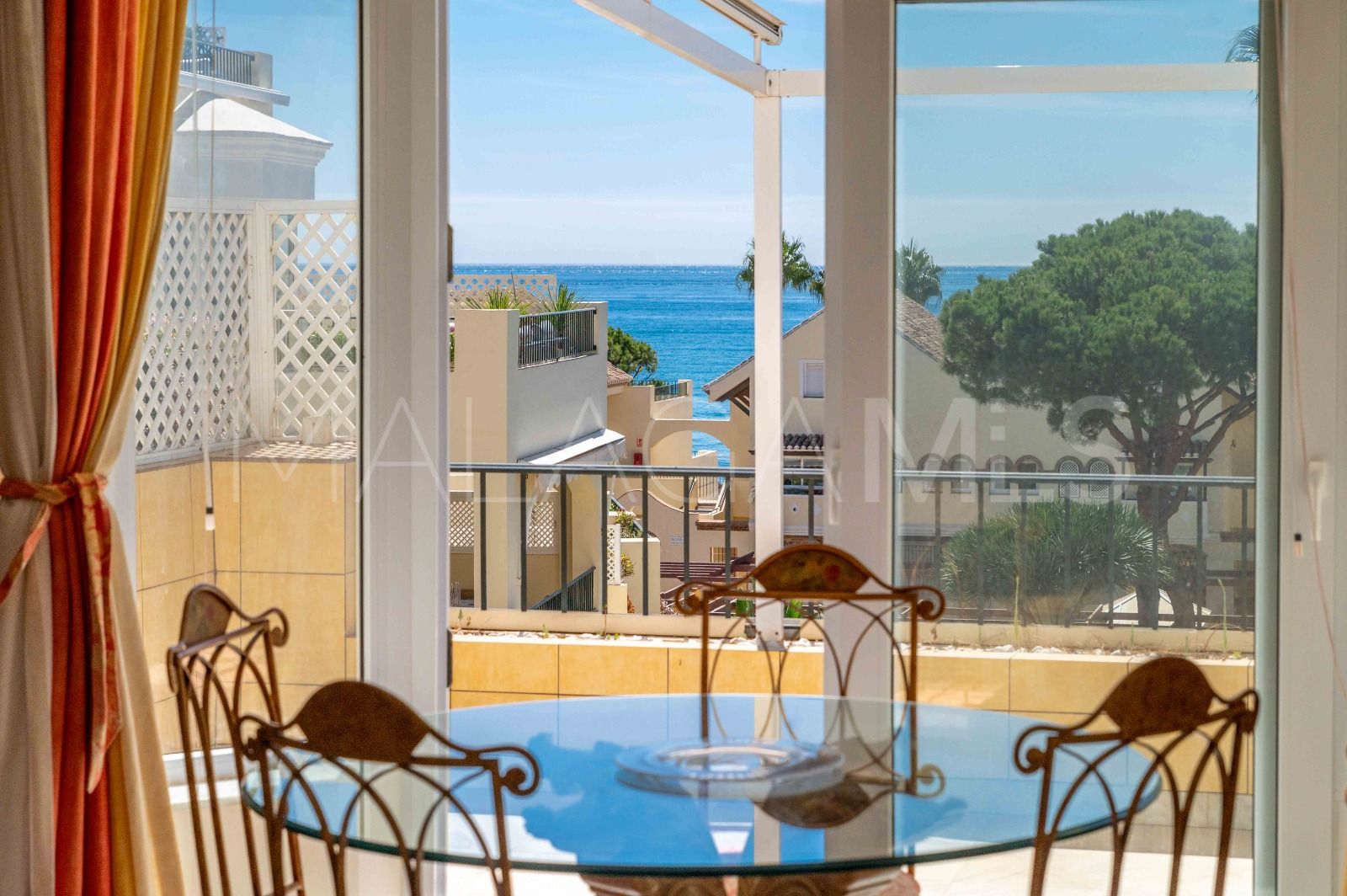 Duplex penthouse for sale in White Pearl Beach
