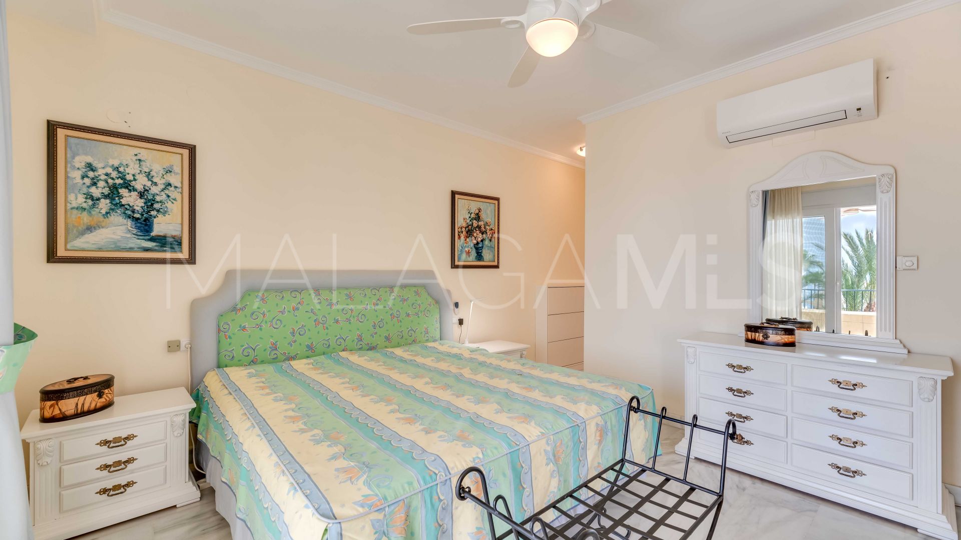 White Pearl Beach 3 bedrooms duplex penthouse for sale