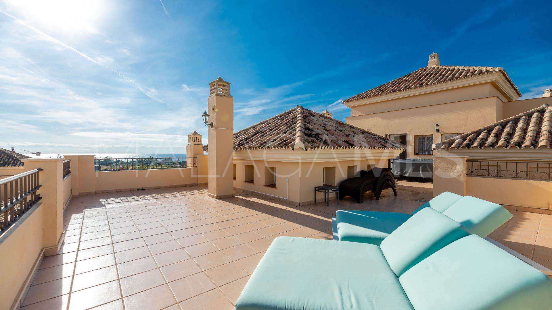 Atico duplex de 4 bedrooms a la venta in Hacienda Elviria