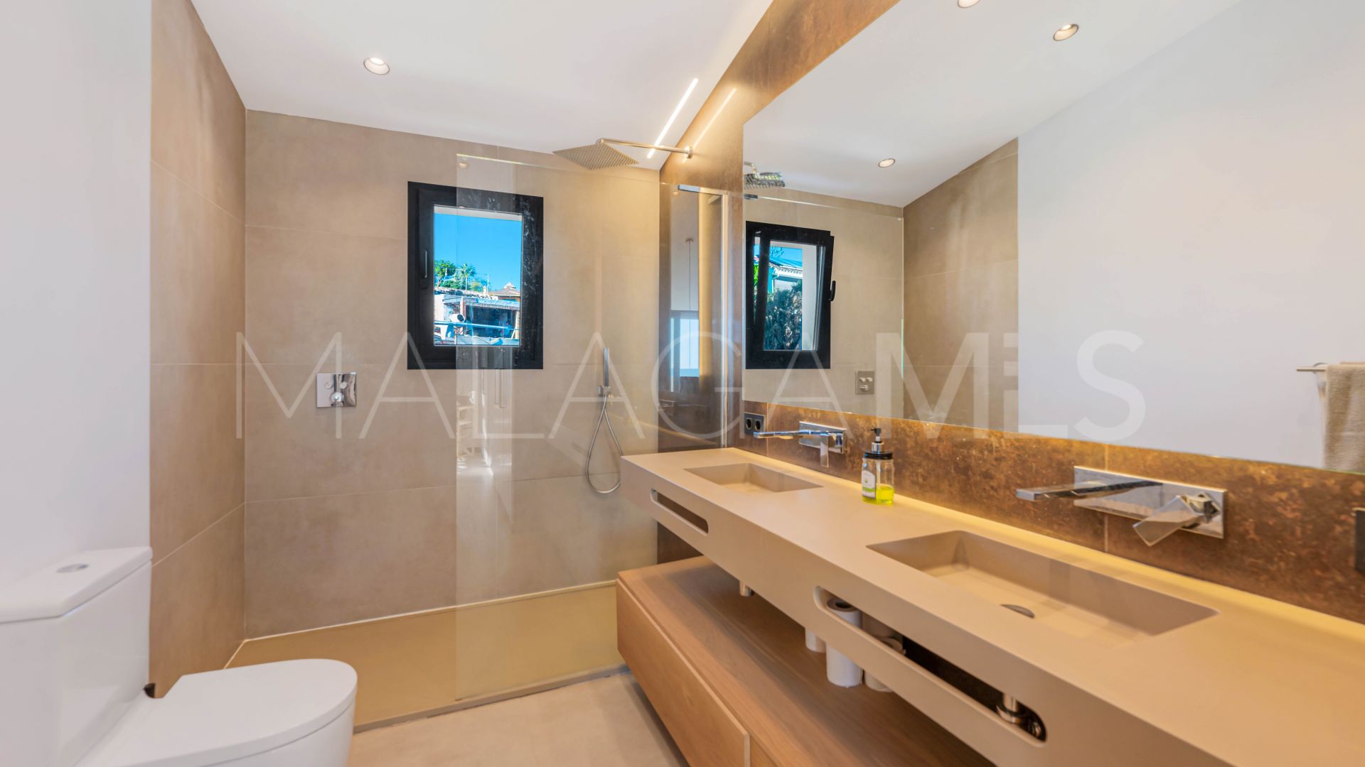 Haus for sale in Cerrado de Elviria