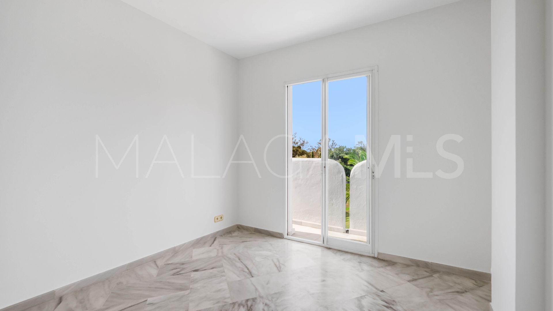 Apartamento for sale in Elviria