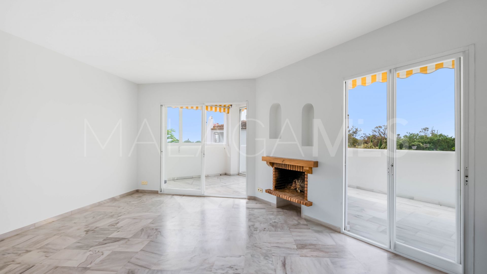 Apartamento for sale in Elviria