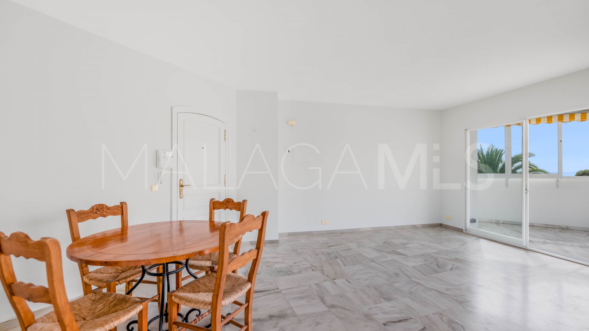 Apartamento for sale in Elviria