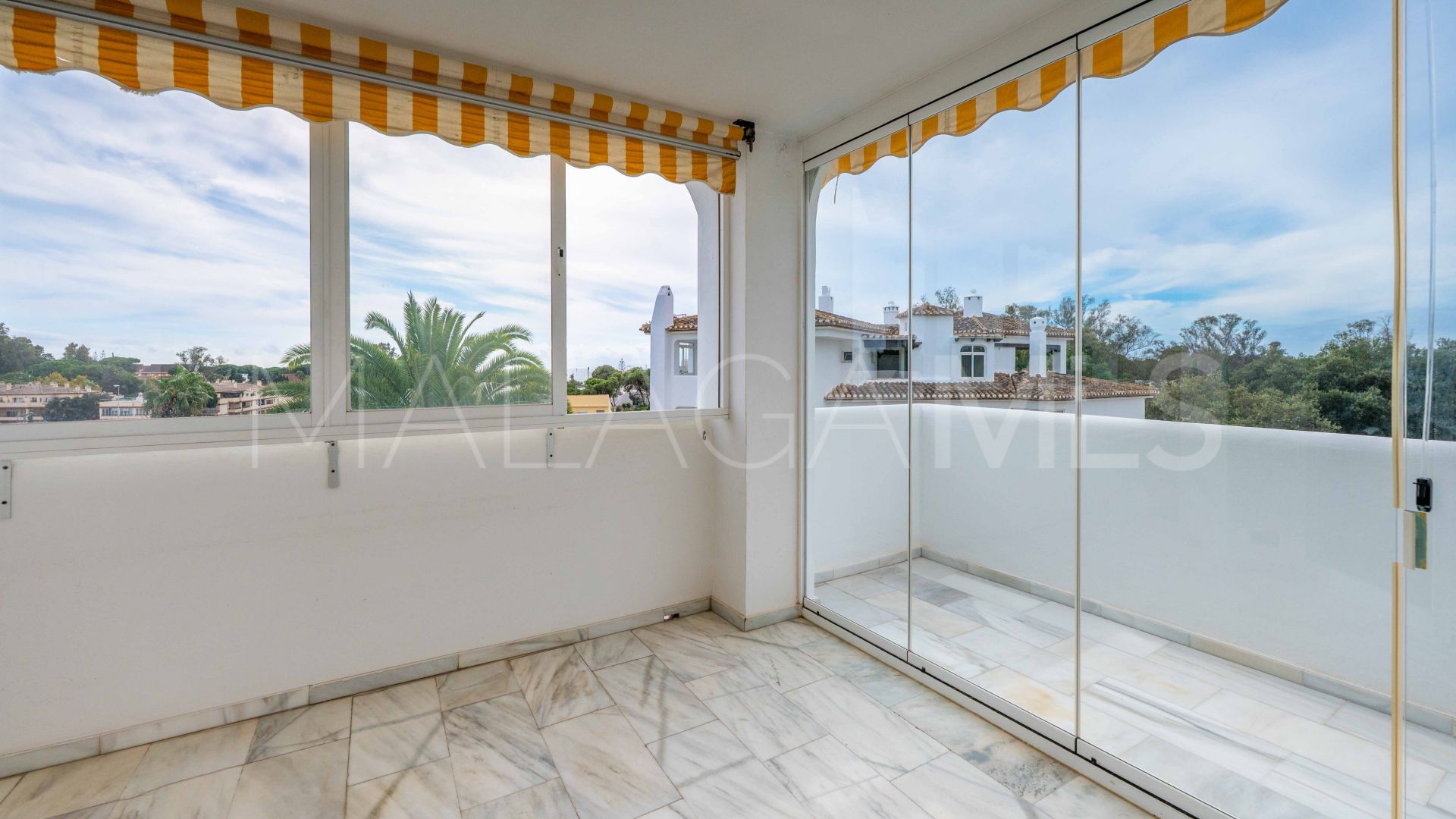 Apartamento for sale in Elviria