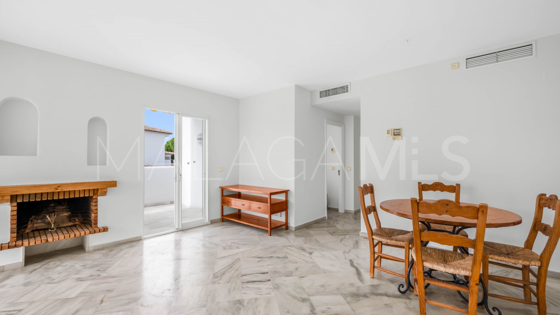 Apartamento for sale in Elviria