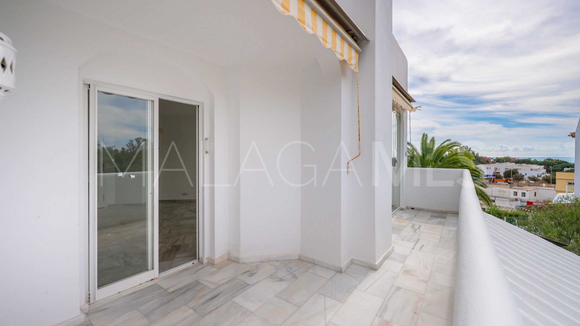 Apartamento for sale in Elviria