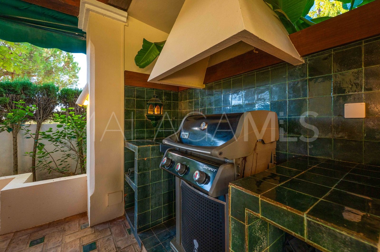 Villa for sale in Elviria