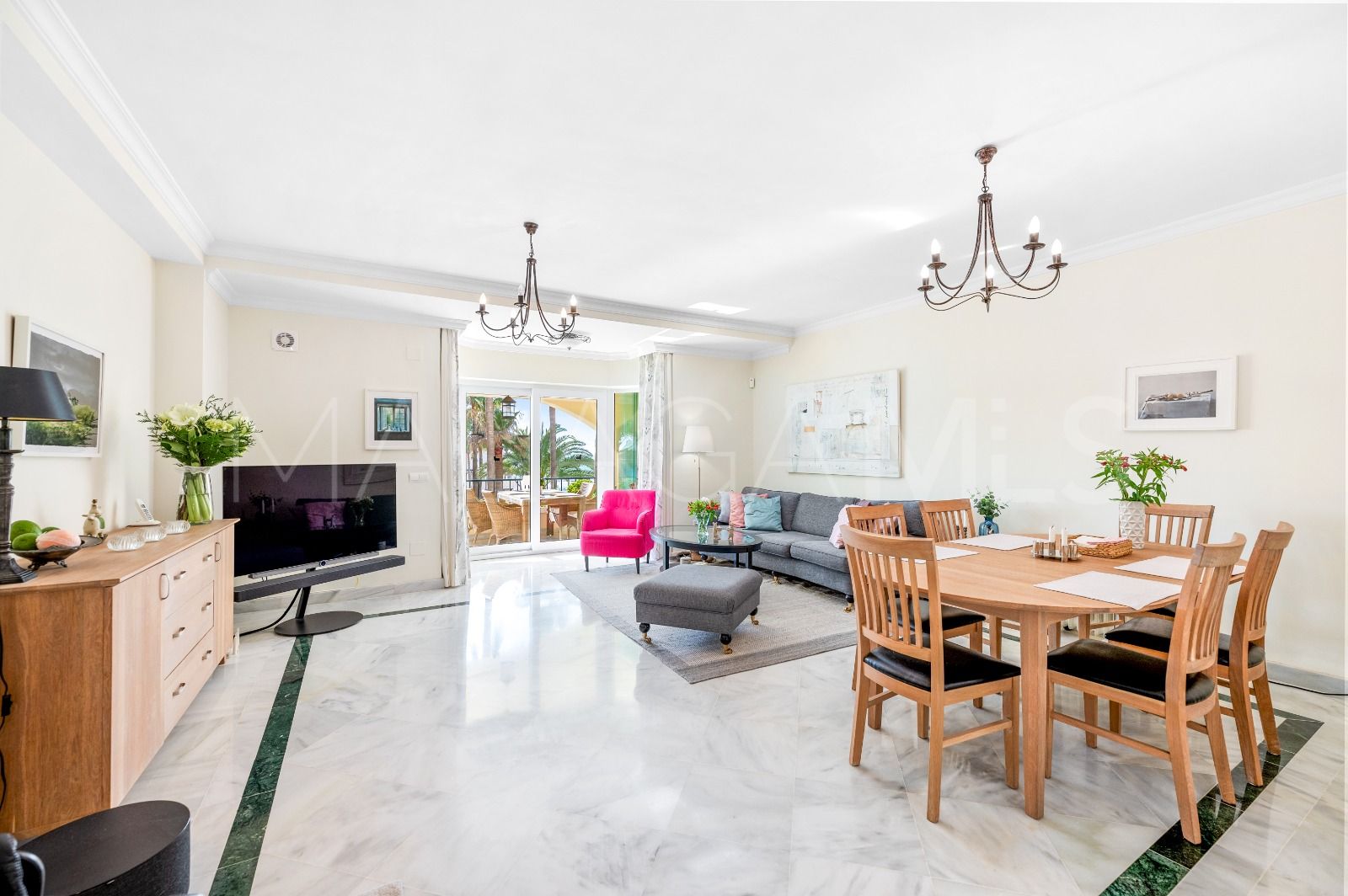 Lägenhet for sale in White Pearl Beach