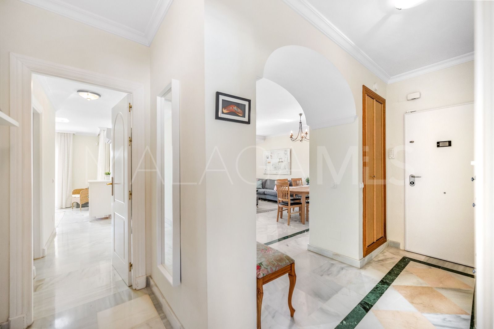 Lägenhet for sale in White Pearl Beach