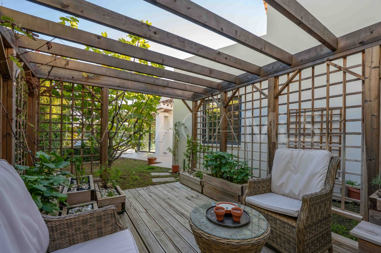 Villa for sale in Elviria