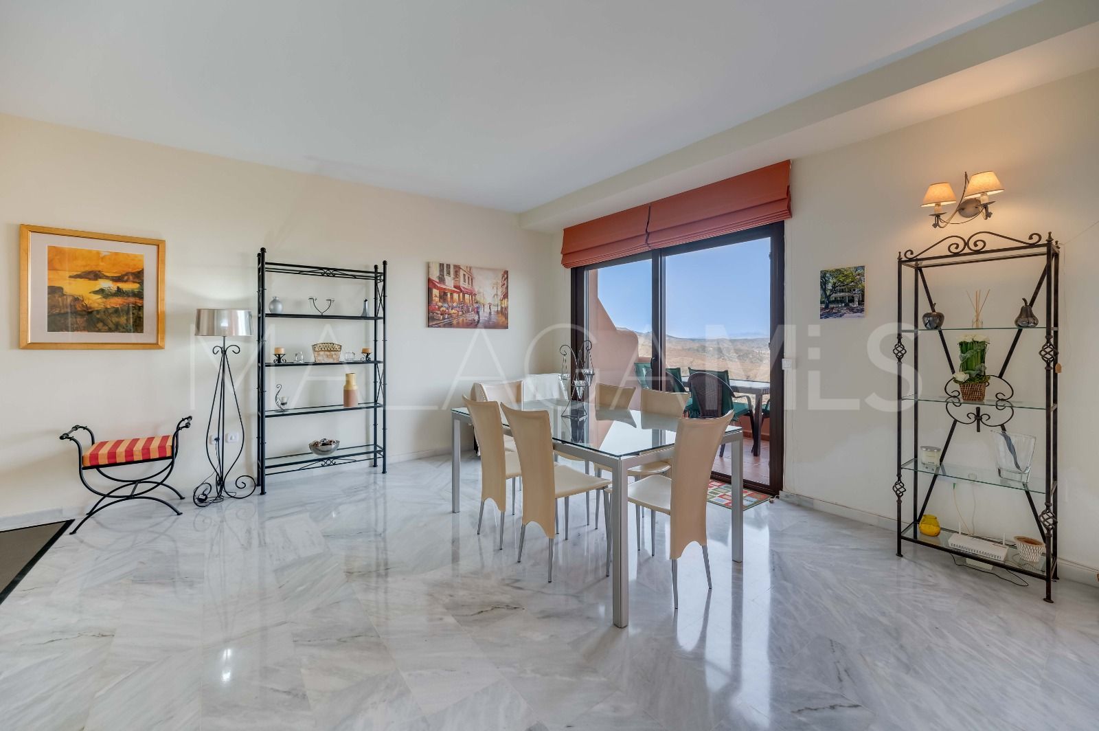 La Mairena apartment for sale