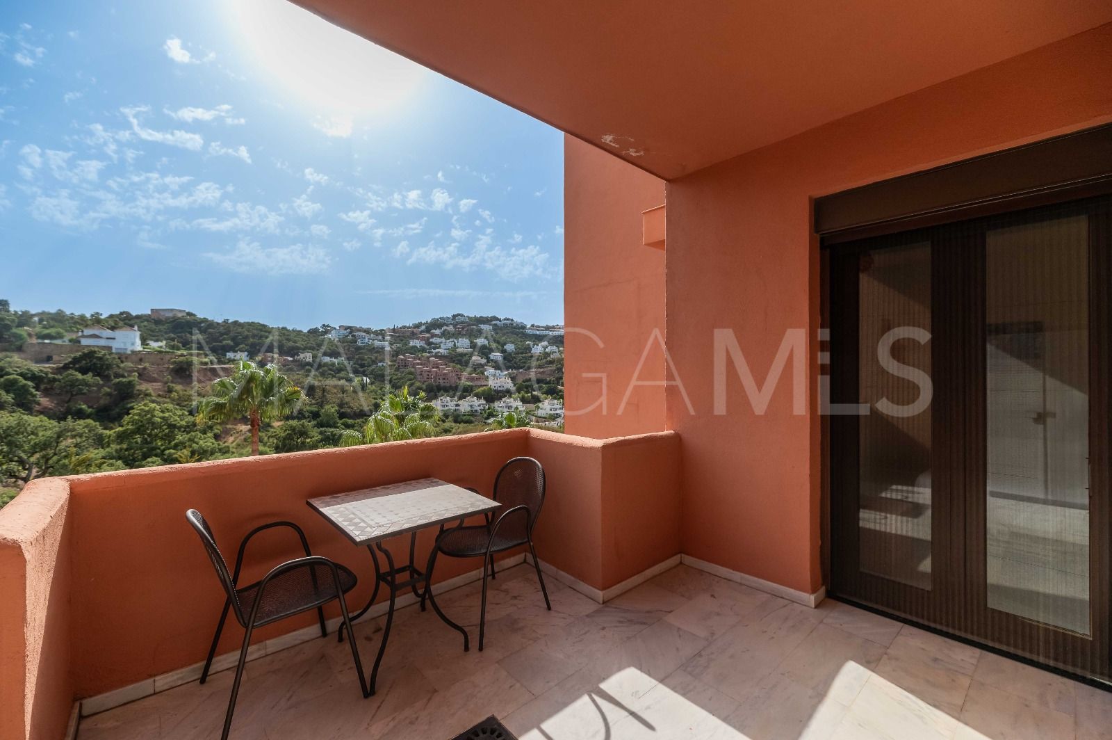 La Mairena apartment for sale