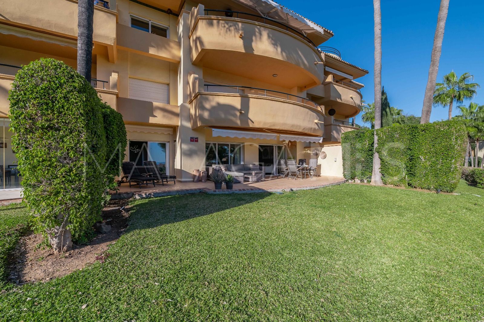 2 bedrooms ground floor apartment for sale in Elviria Hills