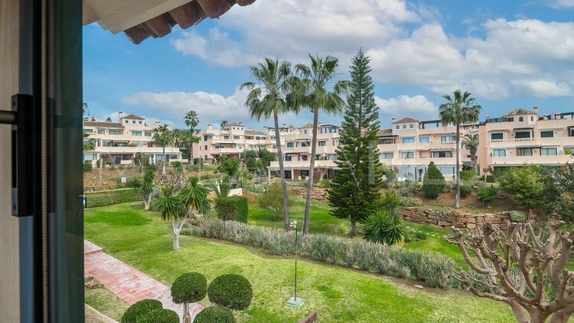 Appartement for sale in El Manantial de Santa Maria Golf