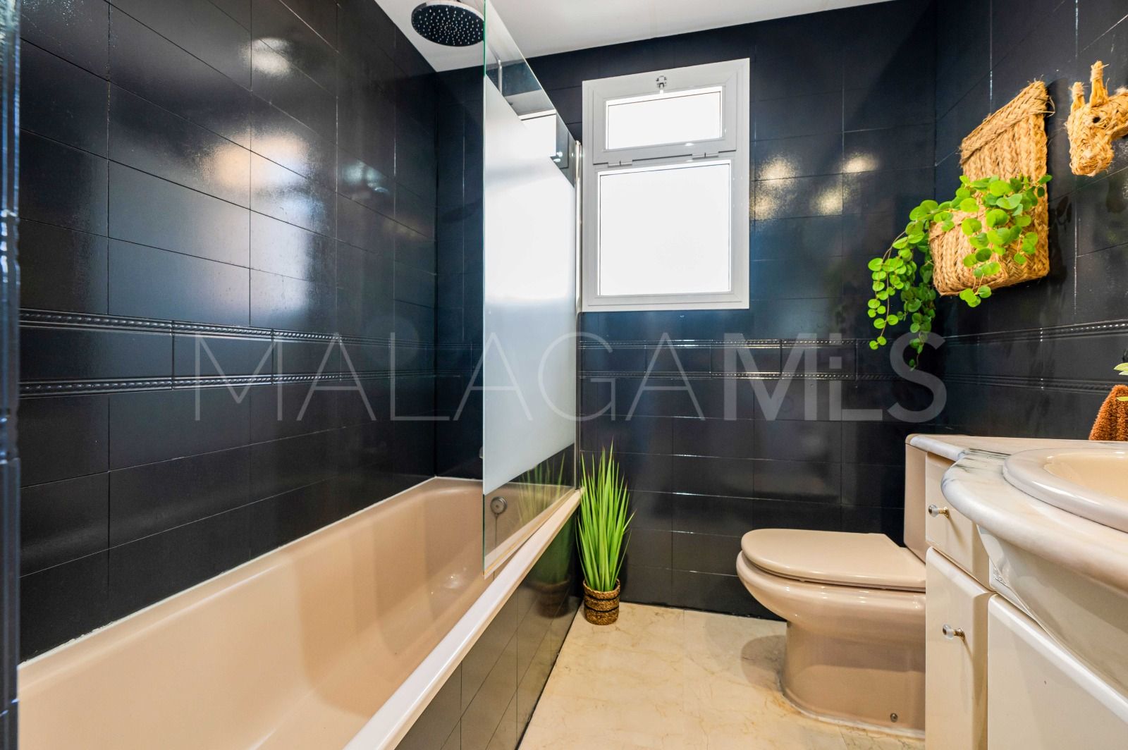 For sale Pueblo de Las Brisas apartment with 3 bedrooms