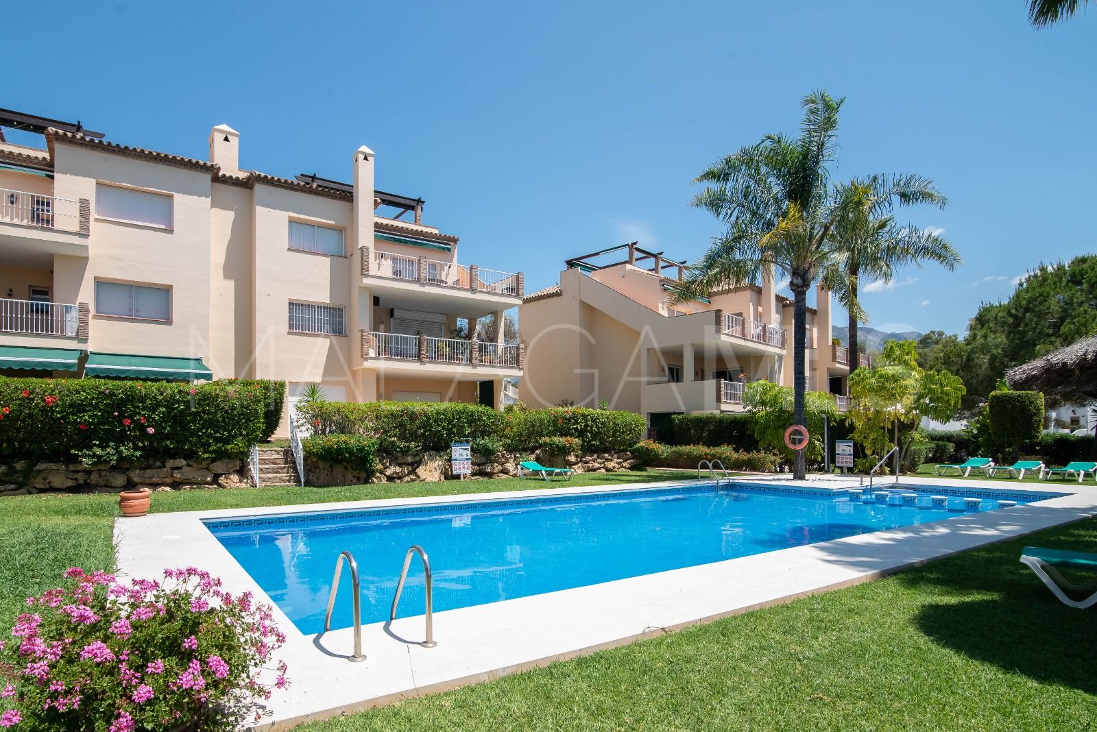 For sale Pueblo de Las Brisas apartment with 3 bedrooms