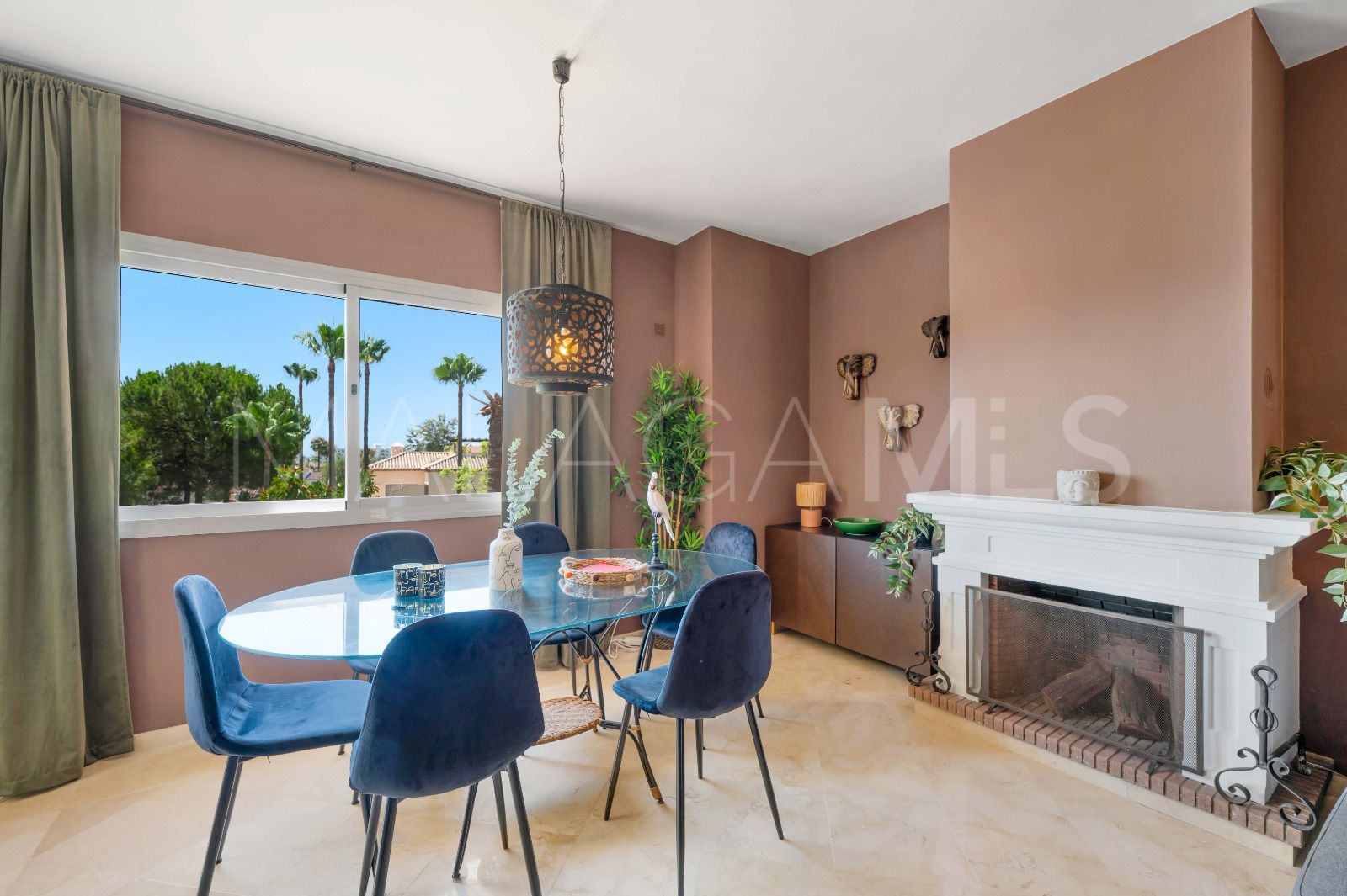 For sale Pueblo de Las Brisas apartment with 3 bedrooms