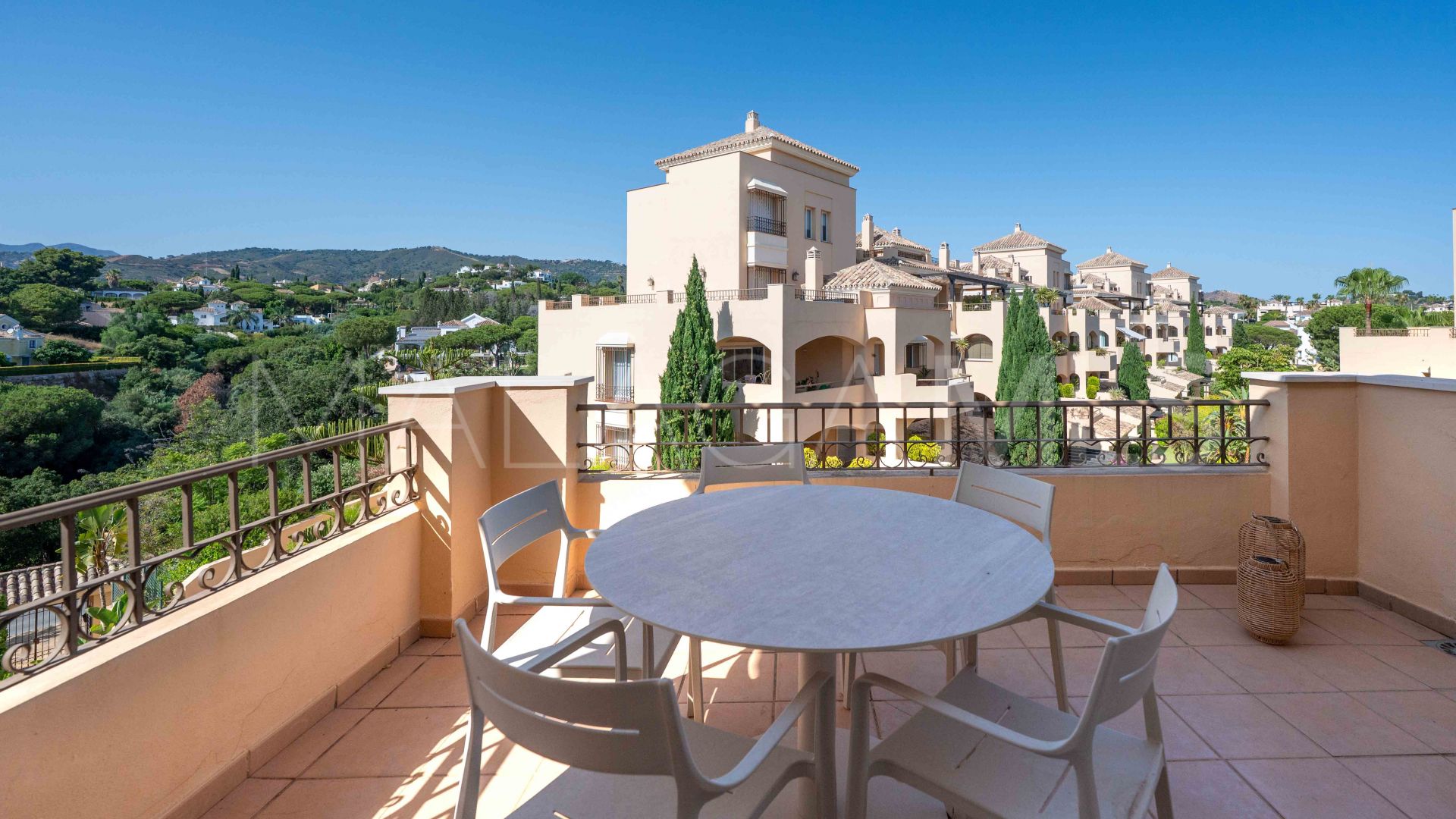 For sale Hacienda Elviria duplex penthouse