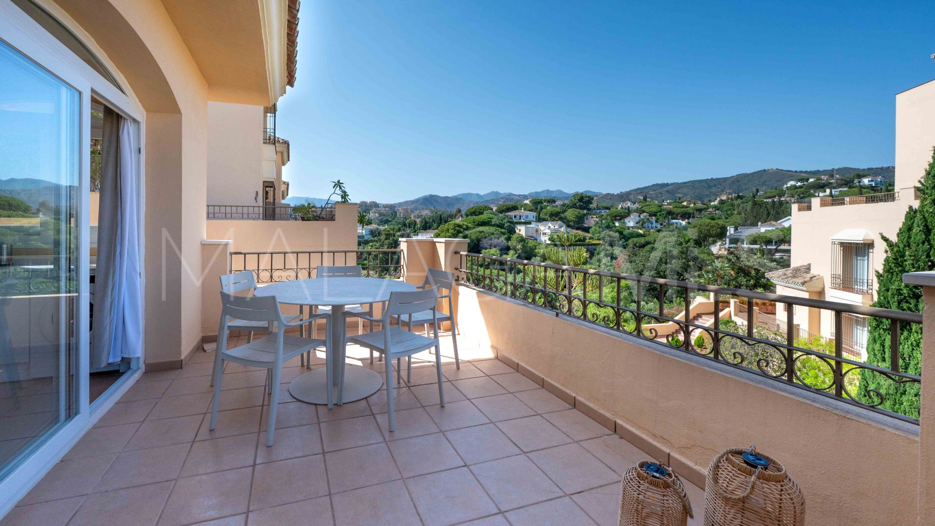 For sale Hacienda Elviria duplex penthouse