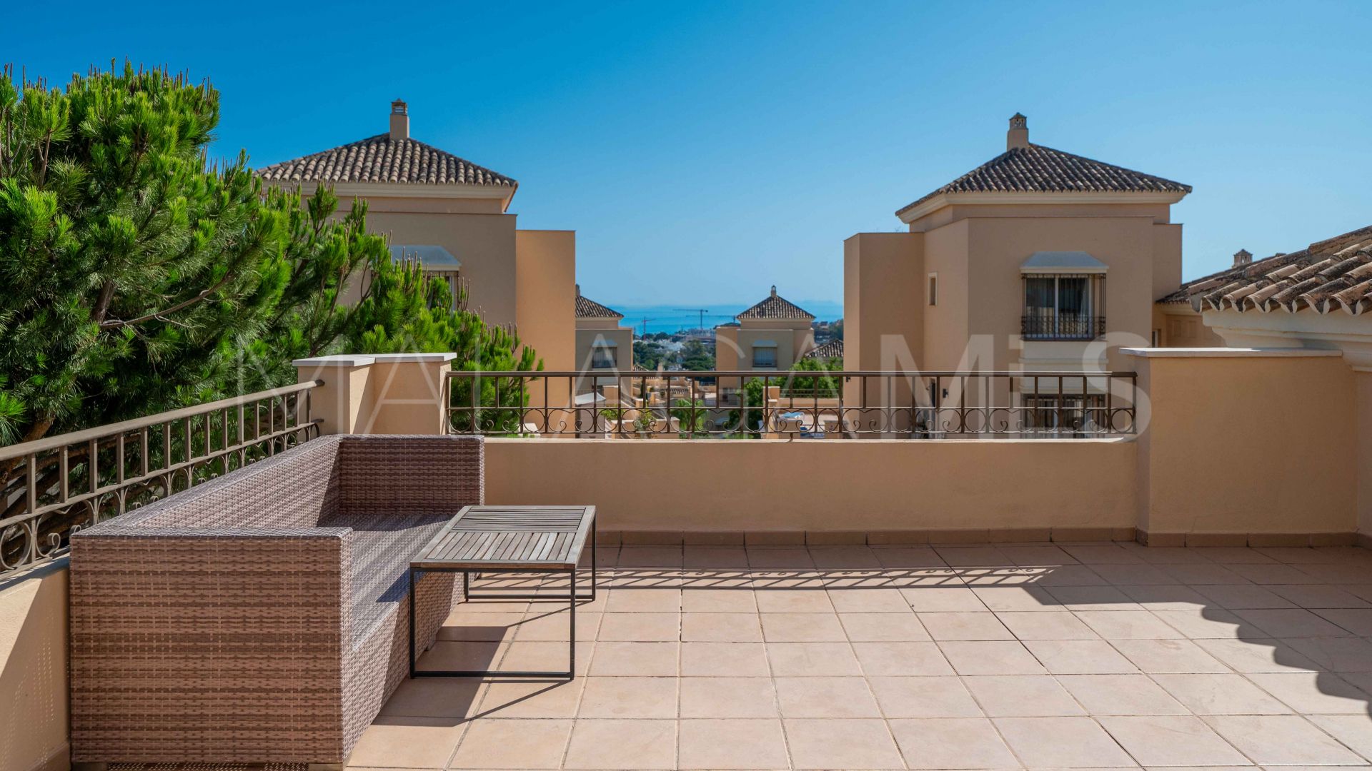 For sale Hacienda Elviria duplex penthouse