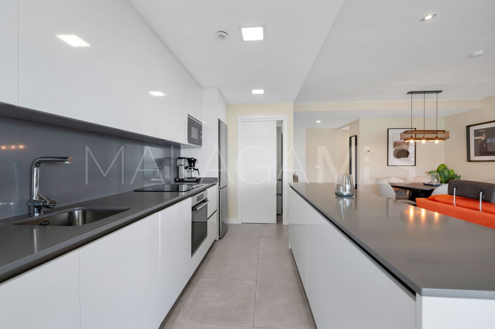 3 bedrooms apartment in Cala de Mijas for sale