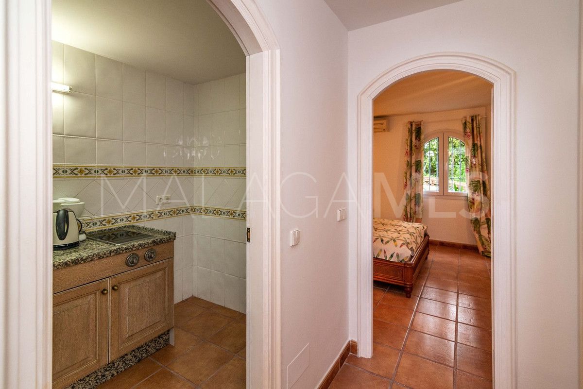 Se vende villa in Rio Real with 5 bedrooms