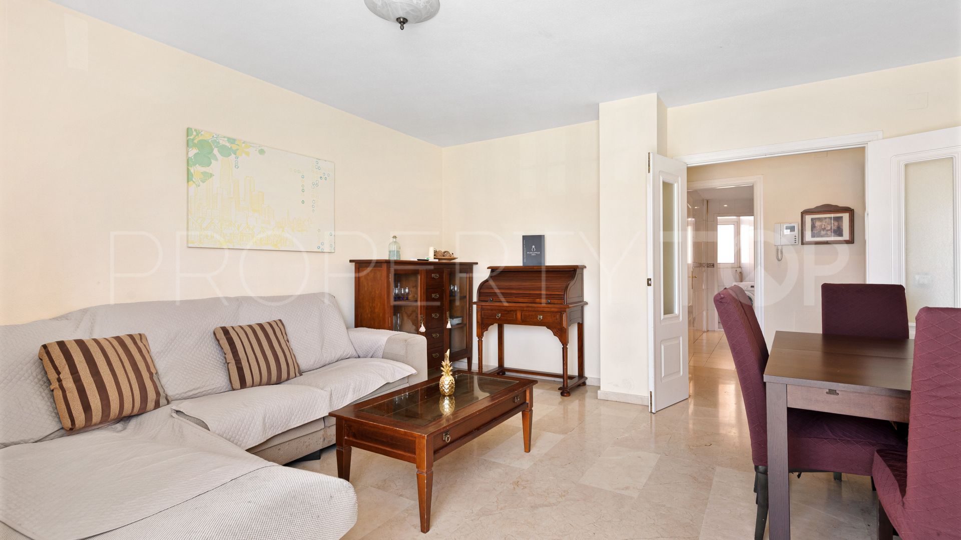 For sale apartment with 3 bedrooms in Malaga