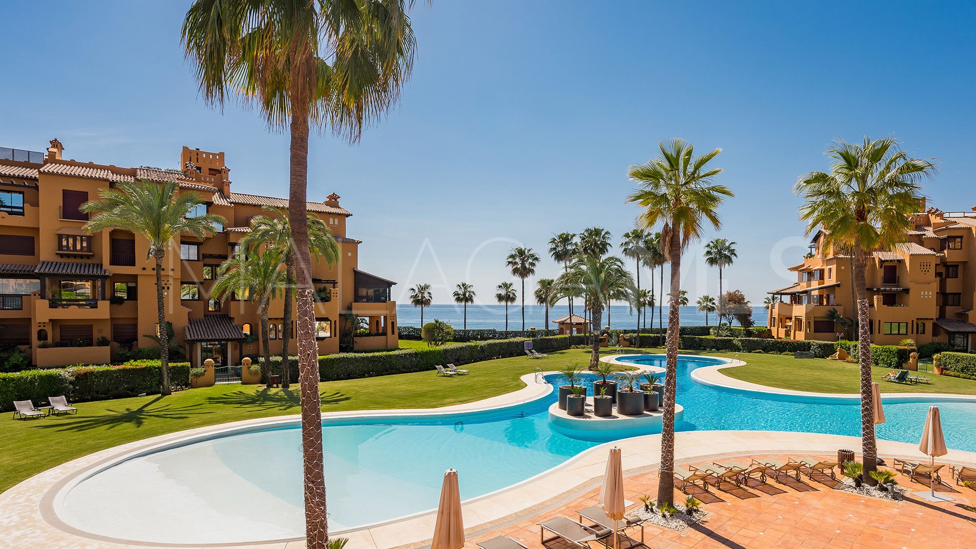 For sale Los Granados del Mar ground floor apartment with 4 bedrooms
