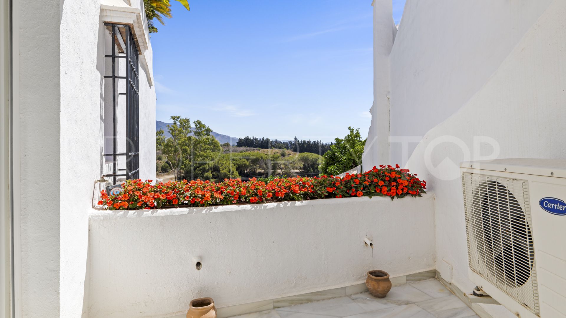 Los Toreros town house for sale