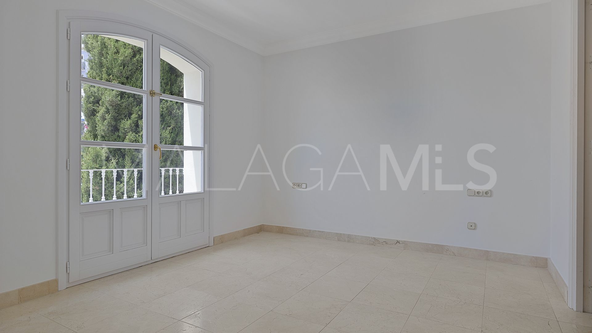 Town house for sale in Benahavis Centro