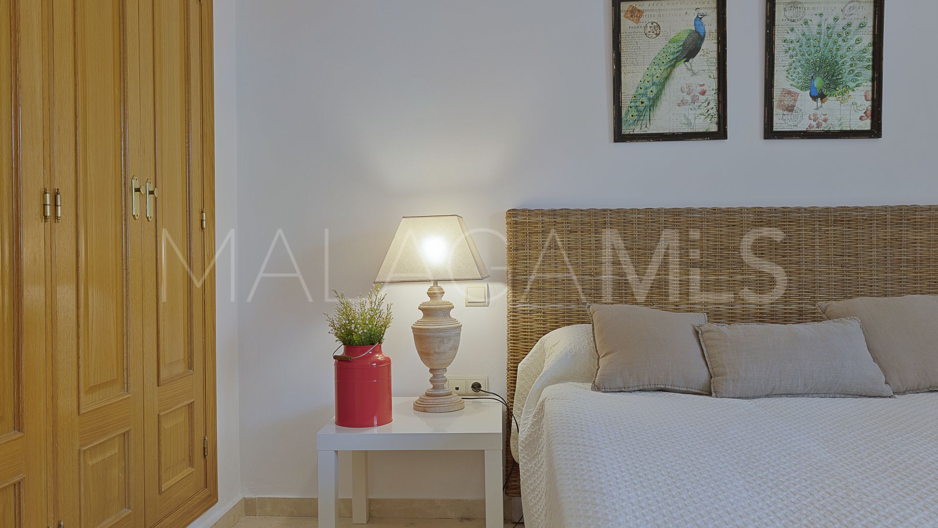 San Pedro de Alcantara, apartamento planta baja a la venta de 3 bedrooms