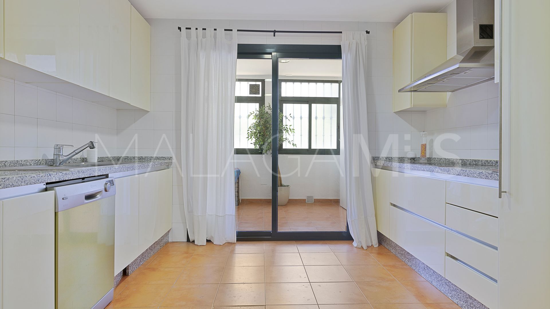 Erdgeschosswohnung for sale in San Pedro de Alcantara