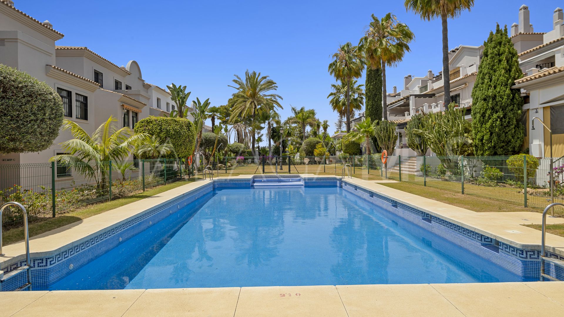 Appartement rez de chaussée for sale in San Pedro de Alcantara