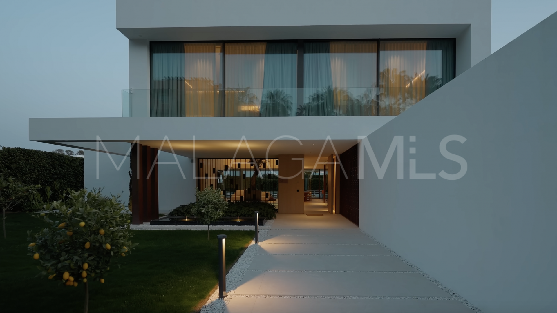 Villa for sale in Marbella Goldene Meile