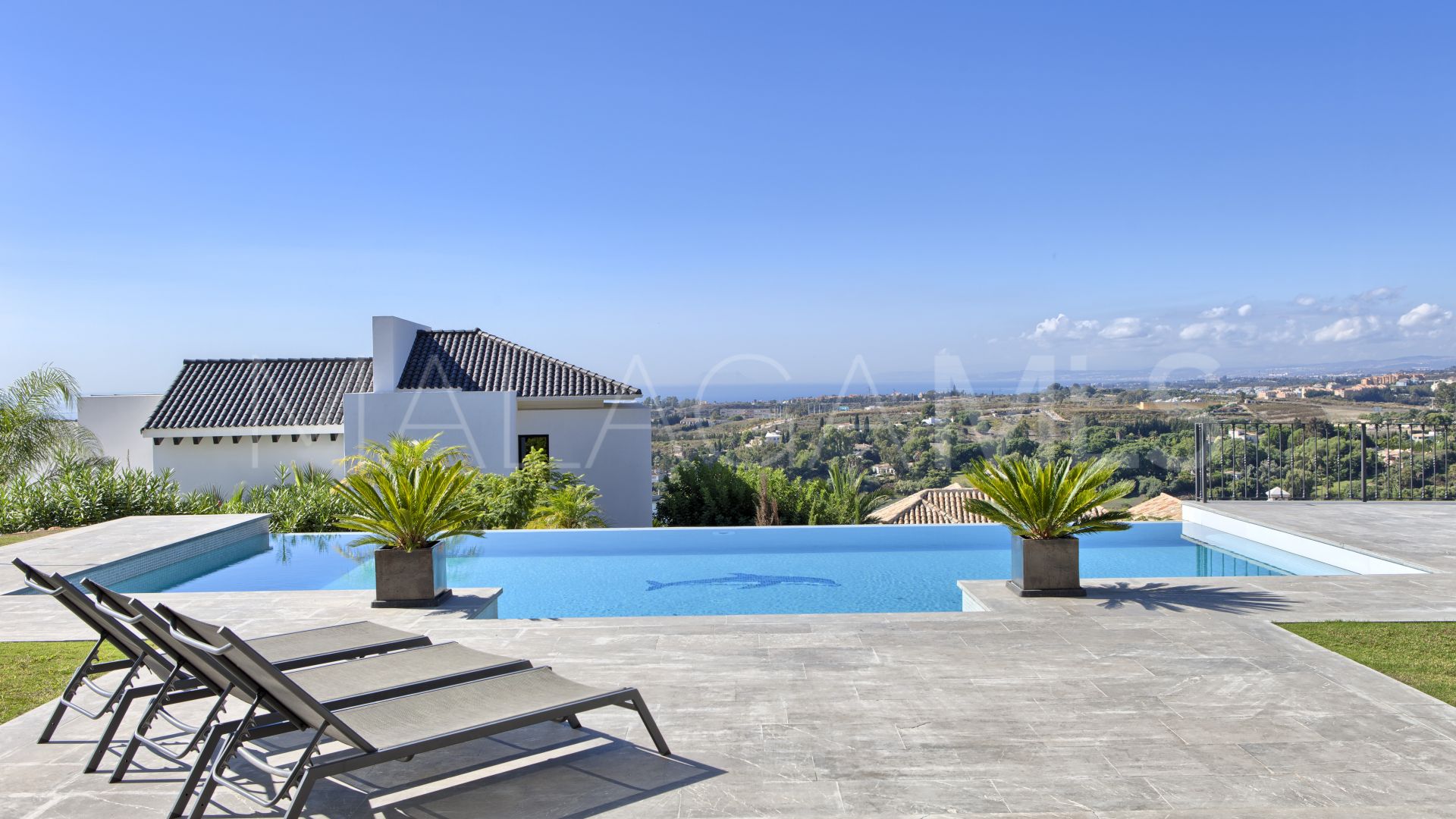 6 bedrooms villa for sale in Los Flamingos Golf