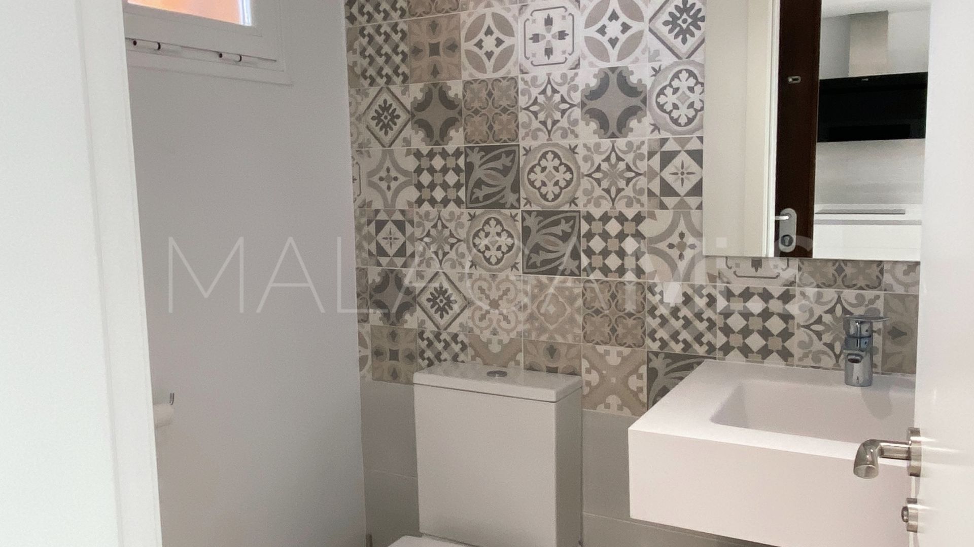 Radhus for sale in Paraíso Bellevue