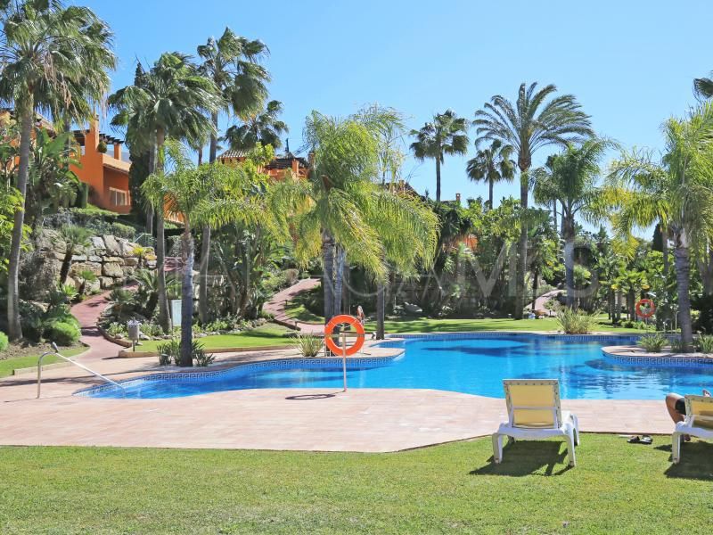 Radhus for sale in Paraíso Bellevue