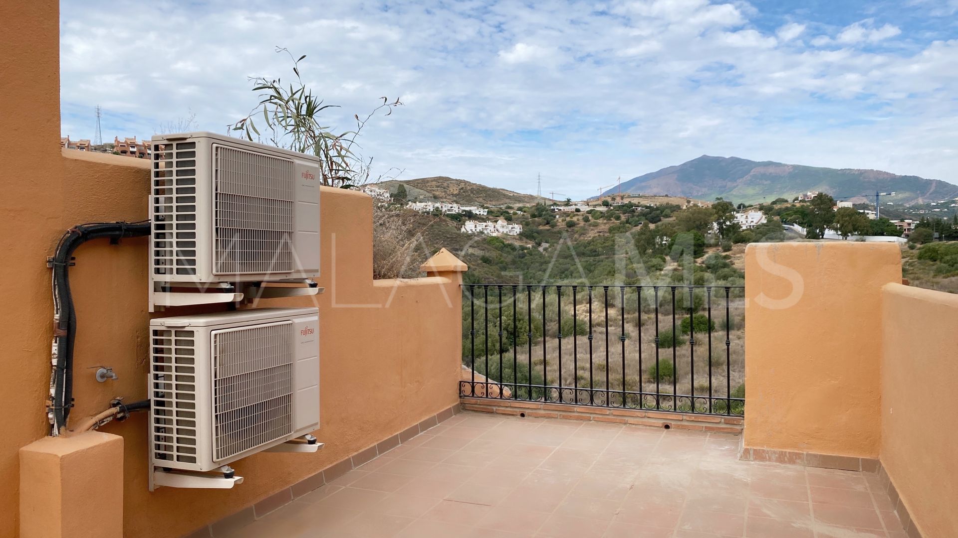 Radhus for sale in Paraíso Bellevue