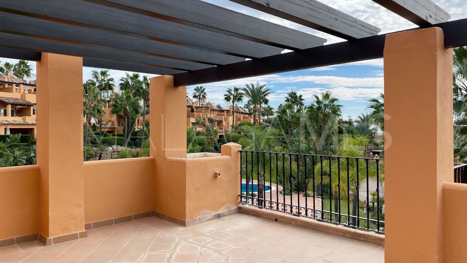 Radhus for sale in Paraíso Bellevue