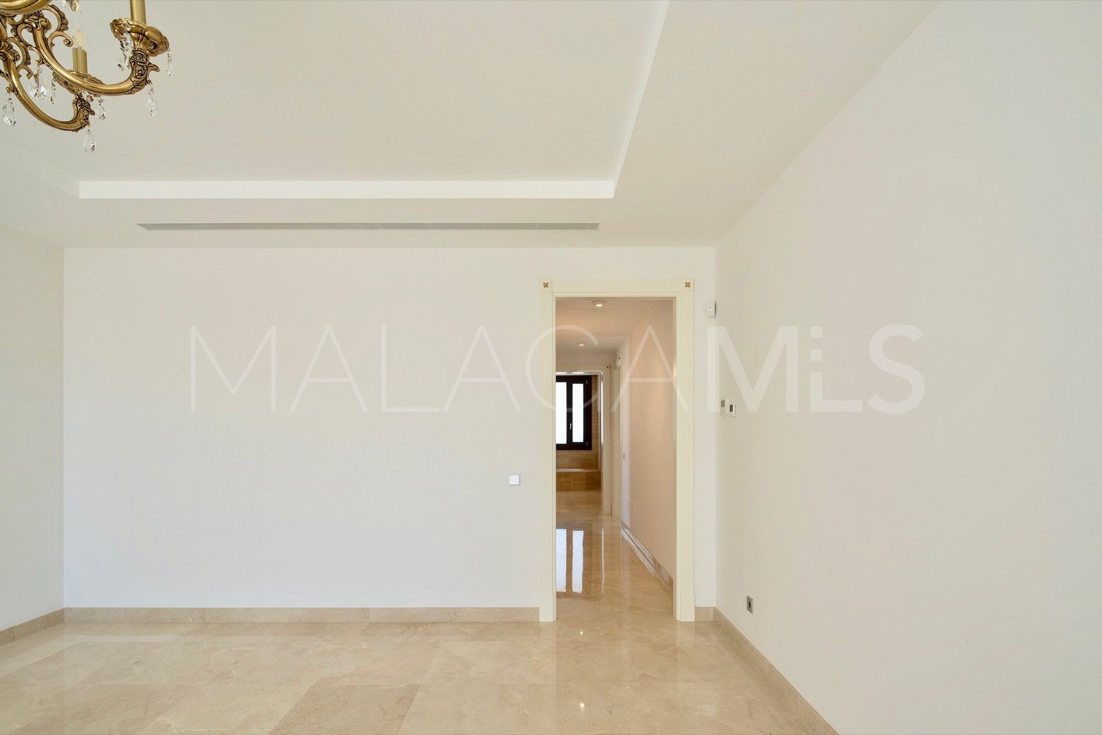 Villa for sale in Casasola