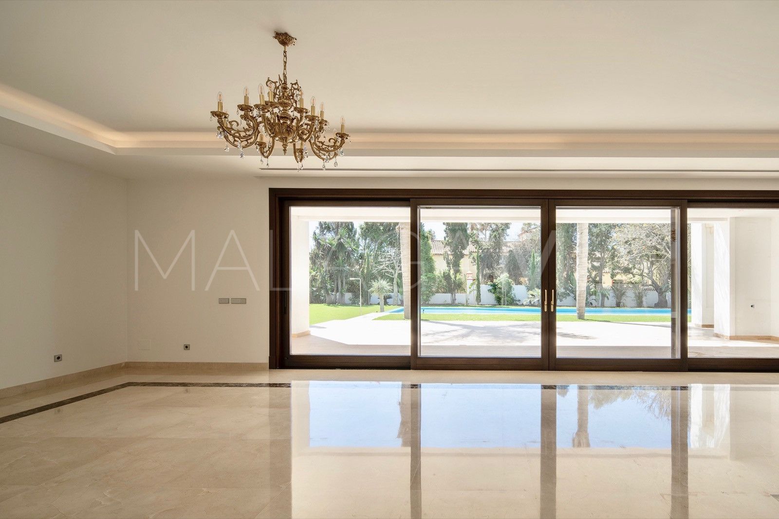 Villa for sale de 6 bedrooms in Casasola