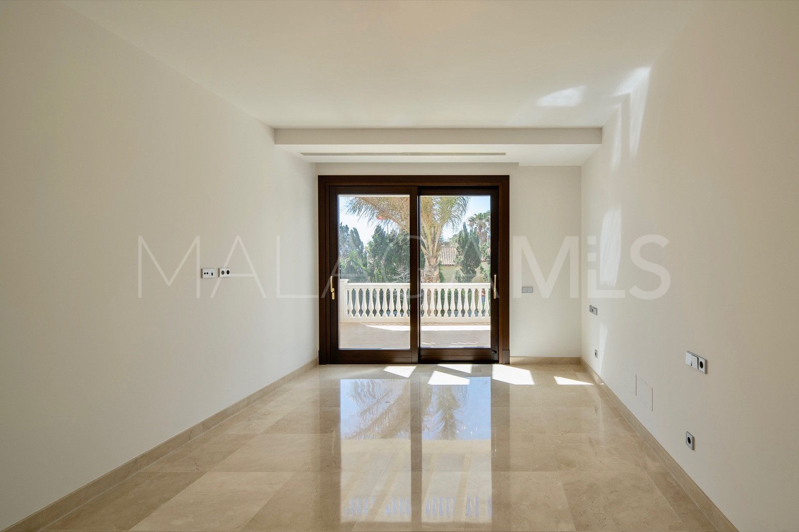 For sale villa in Casasola with 6 bedrooms