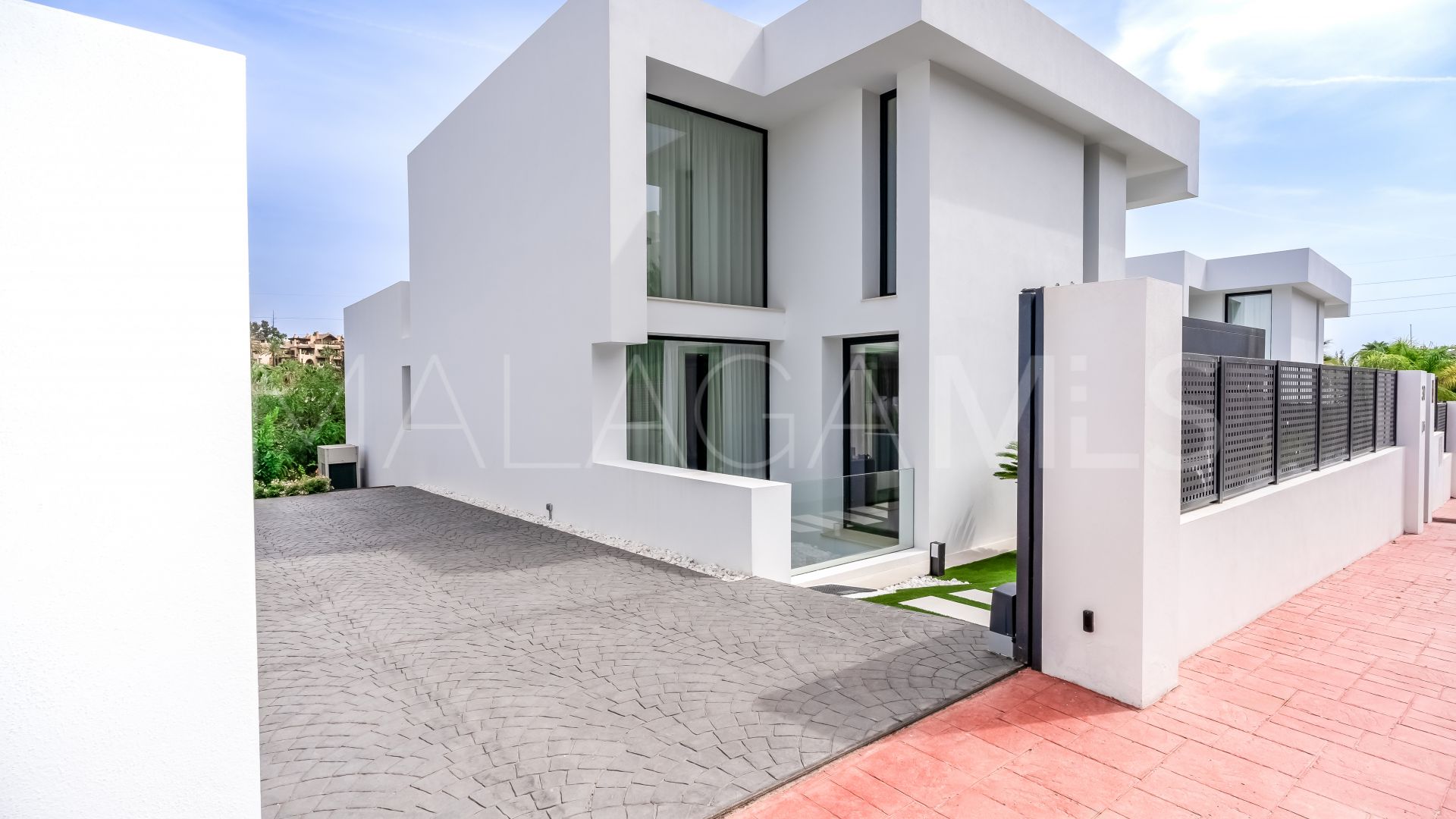 Villa a la venta with 5 bedrooms in El Campanario