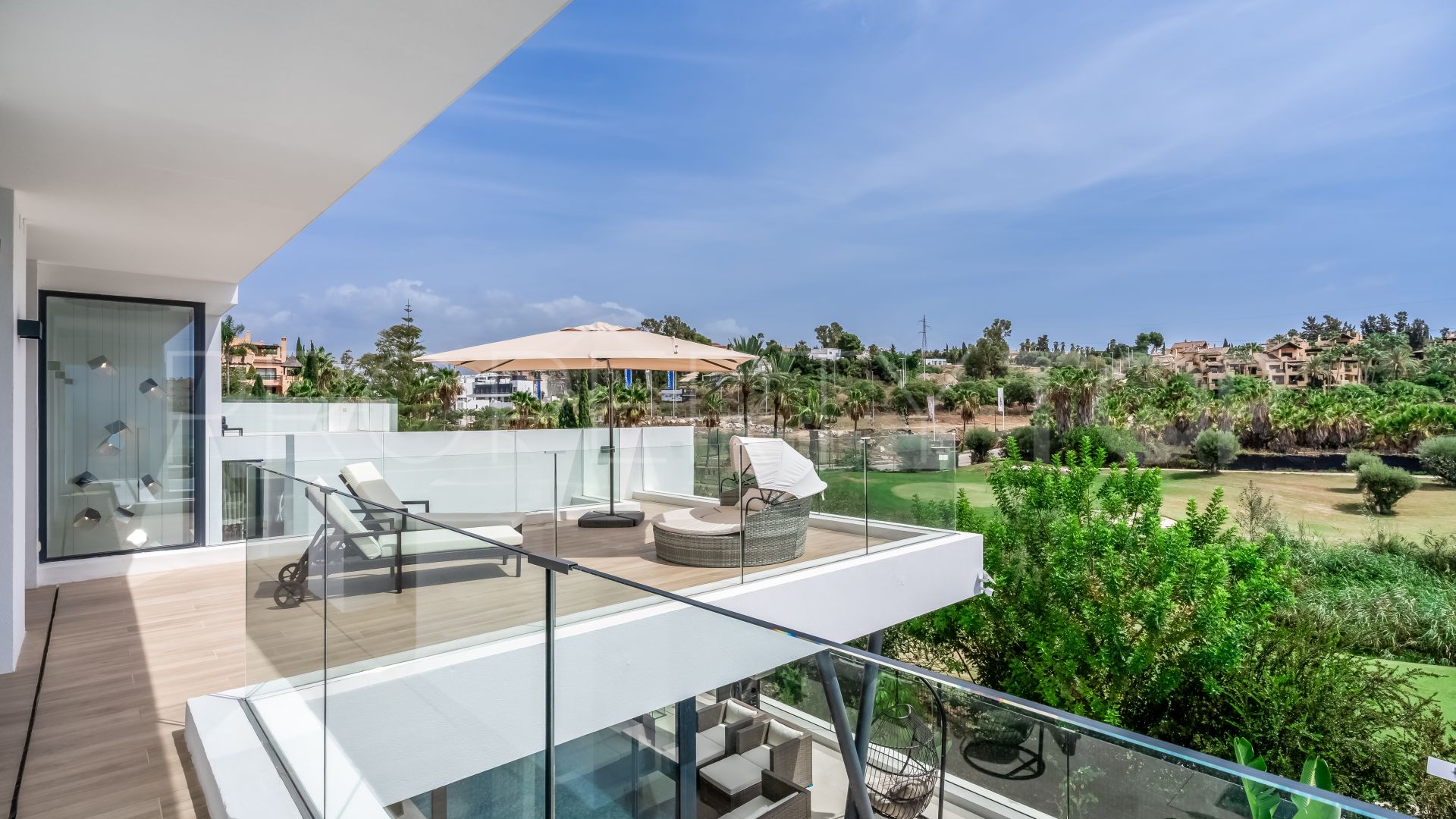 El Campanario, villa de 5 dormitorios a la venta